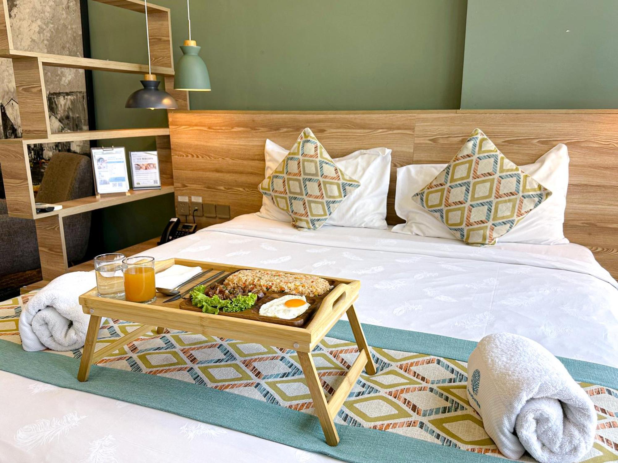 สโนว์เบลล์ แอท เดอะ บริดจ์ โฮเต็ล Hotel พนมเปญ ภายนอก รูปภาพ