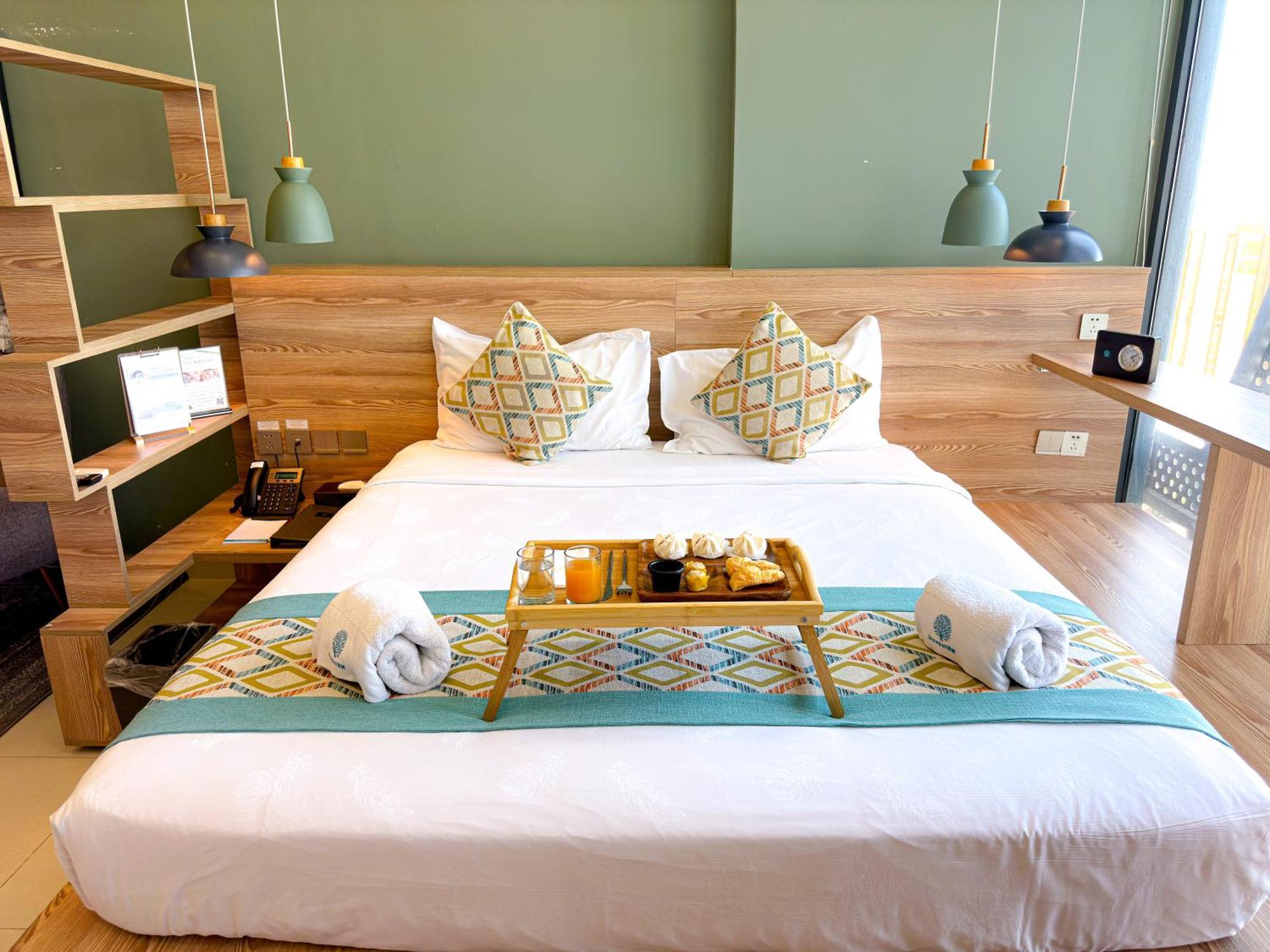 สโนว์เบลล์ แอท เดอะ บริดจ์ โฮเต็ล Hotel พนมเปญ ภายนอก รูปภาพ