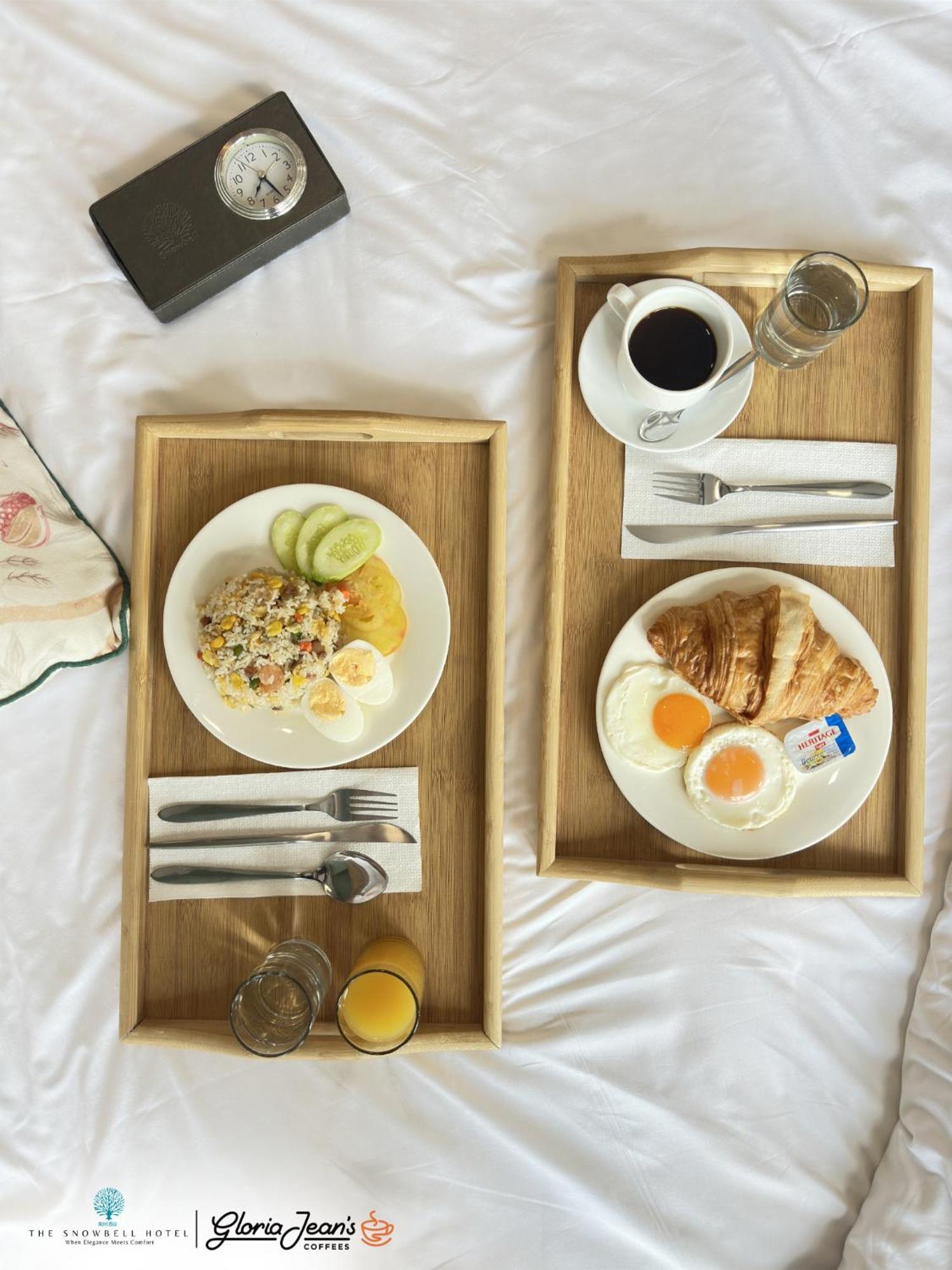 สโนว์เบลล์ แอท เดอะ บริดจ์ โฮเต็ล Hotel พนมเปญ ภายนอก รูปภาพ